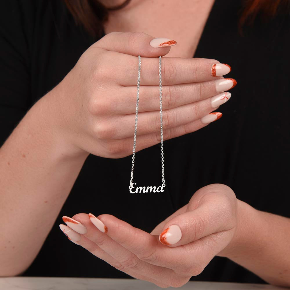 TO MY DAUGHTER CHAPTERS SQUEEZED NAME NECKLACE GIFT SET.