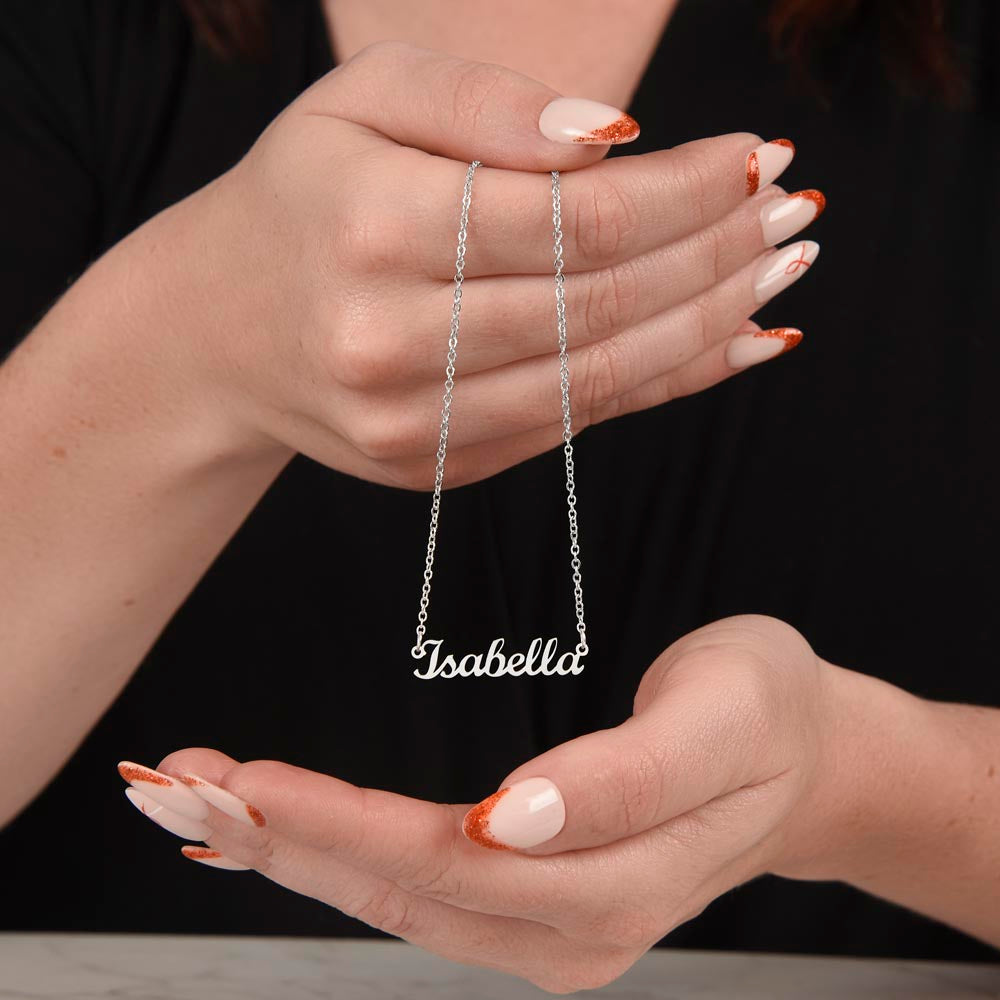 TO MY DAUGHTER CHAPTERS SQUEEZED NAME NECKLACE GIFT SET.